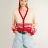 Damen-Strickjacke in Creme mit roten Streifen