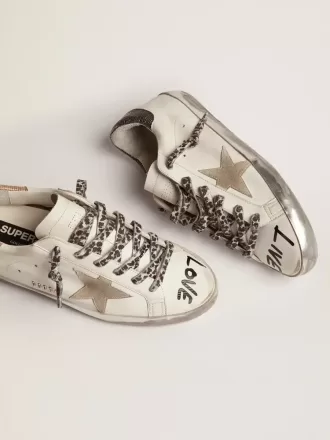 Damen-Super-Star aus weißem Leder mit grauem Wildlederstern Damen-Super-Star aus weißem Leder mit grauem Wildlederstern