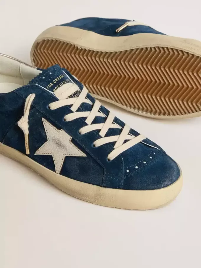 Damen-Super-Star LTD aus blauem Wildleder mit weißem Stern Damen-Super-Star LTD aus blauem Wildleder mit weißem Stern