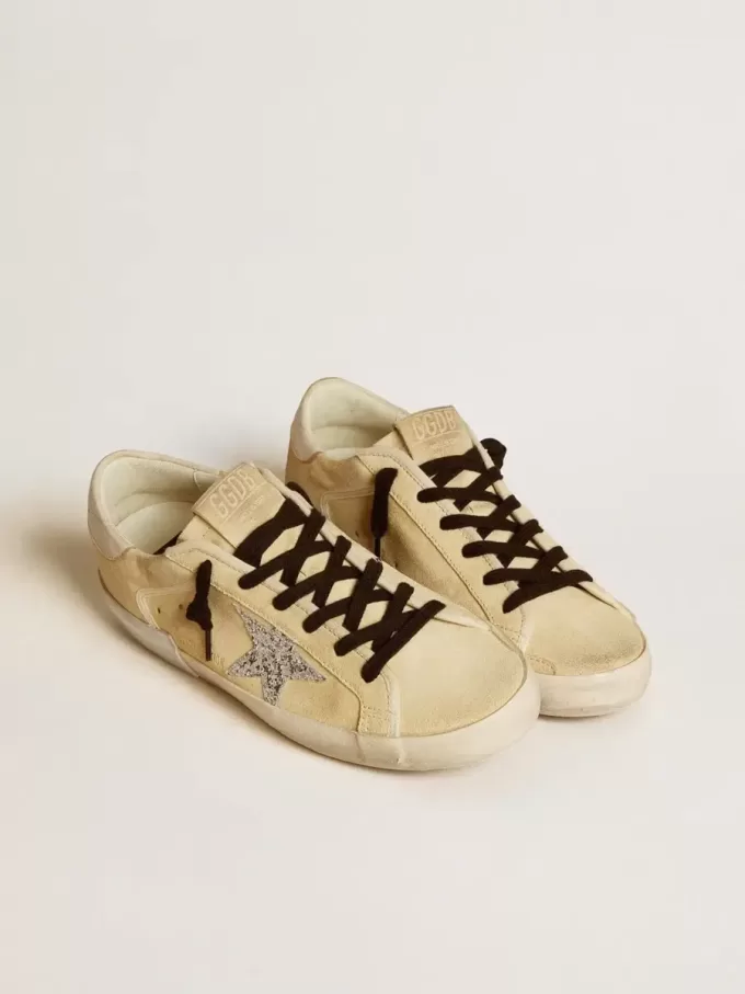 Damen-Super-Star LTD aus Wildleder mit Glitzerstern und Lederlasche am Absatz Damen-Super-Star LTD aus Wildleder mit Glitzerstern und Lederlasche am Absatz