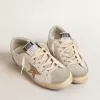 Damen-Super-Star mit goldenem Glitzerstern und eisgrauen Wildledereinsätzen Damen-Super-Star mit goldenem Glitzerstern und eisgrauen Wildledereinsätzen