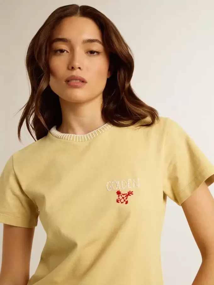 Damen-T-Shirt aus Baumwolljersey mit Stickerei am Halsausschnitt und auf der Brust