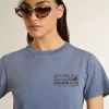Damen-T-Shirt in verblasstem Hellblau mit Aufdruck auf der Brust
