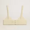 Damen-Top mit Perlenkette