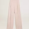 Damenhose aus rosa, maßgeschneidertem Wollstoff Damenhose aus rosa, maßgeschneidertem Wollstoff