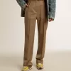 Damenhose aus taubengrauem, maßgeschneidertem Wollstoff Damenhose aus taubengrauem, maßgeschneidertem Wollstoff