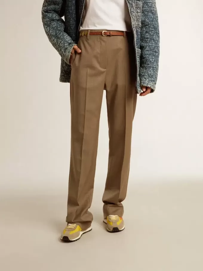 Damenhose aus taubengrauem, maßgeschneidertem Wollstoff Damenhose aus taubengrauem, maßgeschneidertem Wollstoff