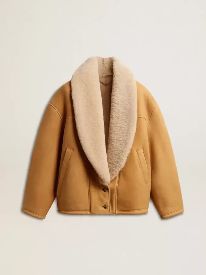 Damenjacke aus Schafsleder mit breitem Schaffellkragen Damenjacke aus Schafsleder mit breitem Schaffellkragen