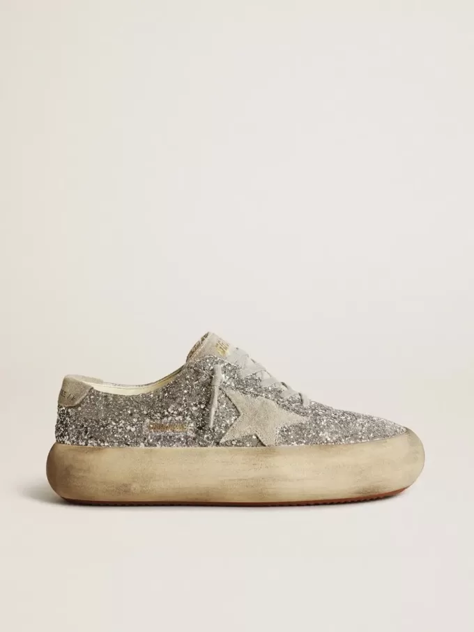 Damenmodell Space-Star in Silberglitter mit eisgrauem Stern Damenmodell Space-Star in Silberglitter mit eisgrauem Stern