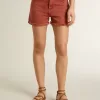 Damenshorts aus ziegelrotem Denim mit goldener Mediterraneo-Stickerei
