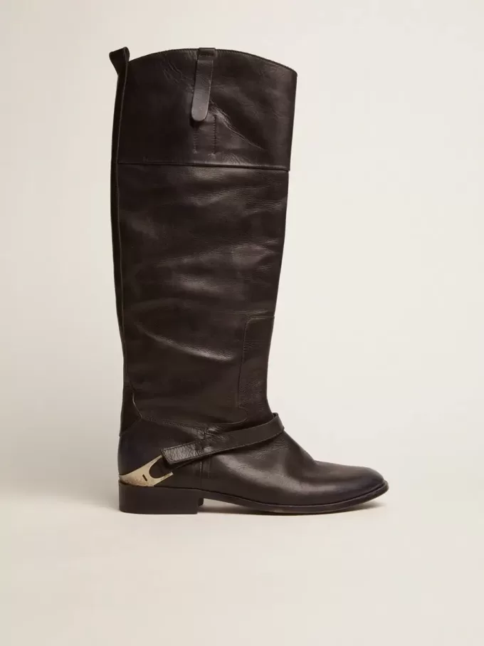 Damenstiefel aus schwarzem Leder mit Klammer an der Ferse Damenstiefel aus schwarzem Leder mit Klammer an der Ferse