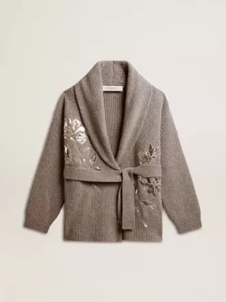 Damenstrickjacke aus grau melierter Wolle mit Stickerei auf der Vorderseite Damenstrickjacke aus grau melierter Wolle mit Stickerei auf der Vorderseite