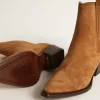 Debbie Stiefel aus braunem Wildleder