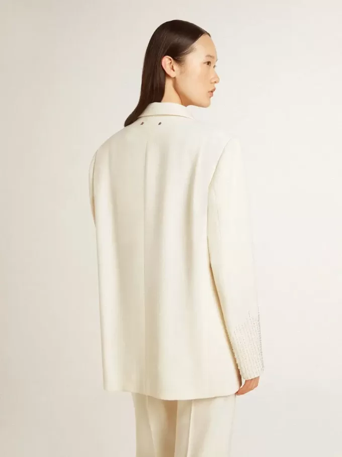 Einreihige Oversize-Jacke in Weiß mit Seideneffekt und Stickerei