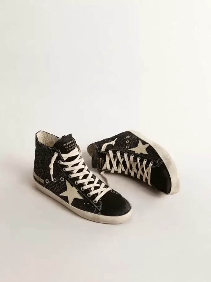 Francy Penstar LTD in Glitzer mit elfenbeinfarbenem Stern und schwarzer Fersenlasche