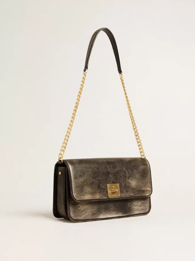 Gioia Tasche aus schwarzem Vintage-Leder mit goldenen Details