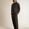 Grau melierte Wolljacke mit Knopfverschluss