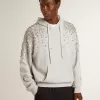 Graues Kapuzensweatshirt mit Kristallverzierung