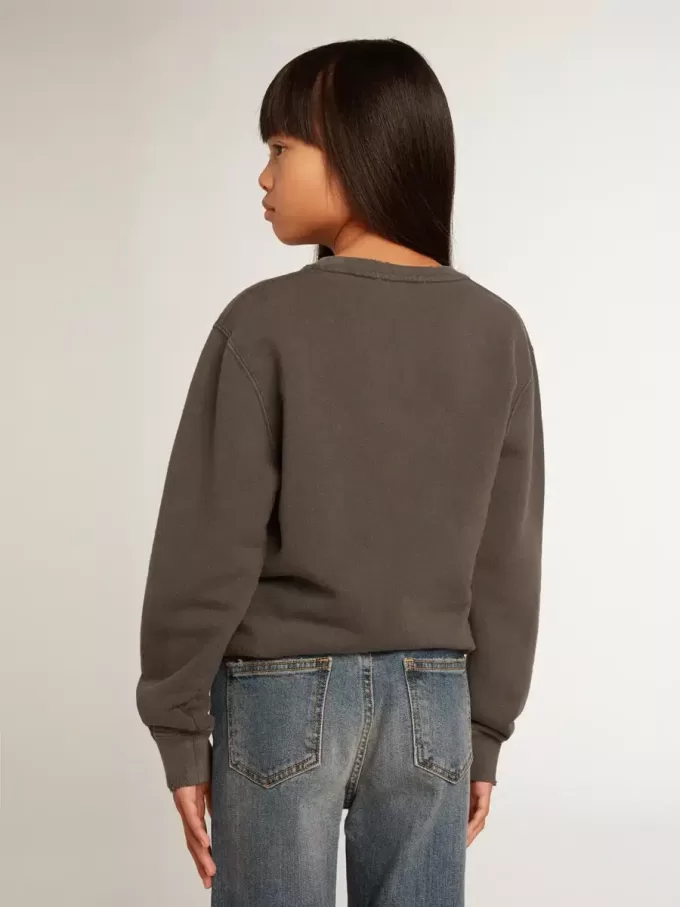 Graues Sweatshirt im Used-Look mit Kristallbeschriftung Graues Sweatshirt im Used-Look mit Kristallbeschriftung