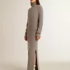 Graumeliertes Wollkleid mit Rippstruktur und hohem Kragen Graumeliertes Wollkleid mit Rippstruktur und hohem Kragen