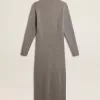 Graumeliertes Wollkleid mit Rippstruktur und hohem Kragen Graumeliertes Wollkleid mit Rippstruktur und hohem Kragen