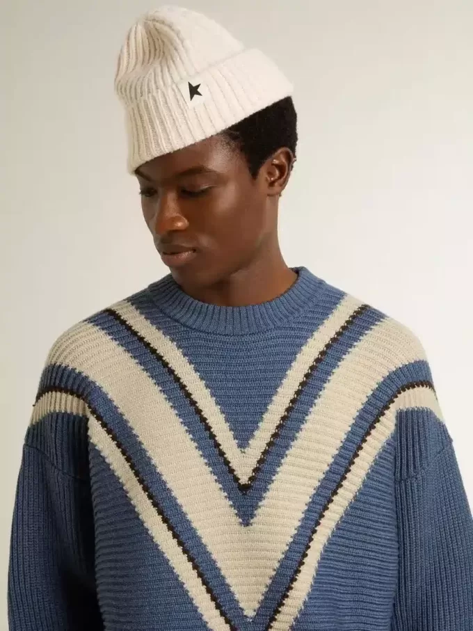 Hellblauer Jacquard-Wollpullover für Herren mit cremefarbenem Muster
