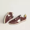 Herren-Ball Star aus schokoladenbraunem Nubukleder mit Lederstern und Fersenlasche Herren-Ball Star aus schokoladenbraunem Nubukleder mit Lederstern und Fersenlasche