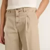 Herren-Bermudashorts aus beigem Denim mit Used-Look-Finish Herren-Bermudashorts aus beigem Denim mit Used-Look-Finish
