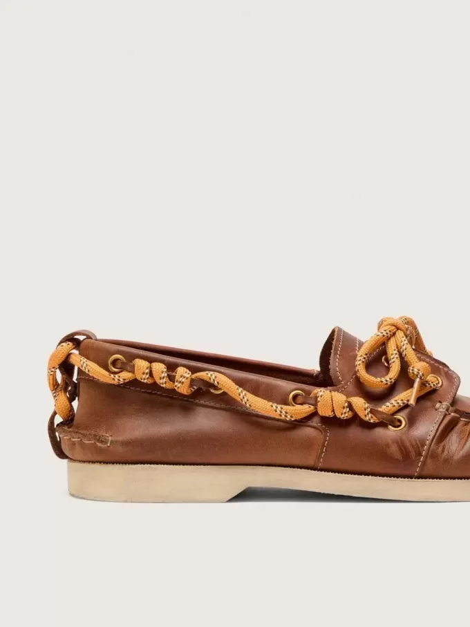 Herren-Cruise-Loafer aus tabakfarbenem Leder mit orangefarbenen Wanderschnürsenkeln