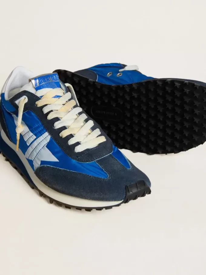 Herren-Marathon mit blauem Nylon-Obermaterial und weißem Stern
