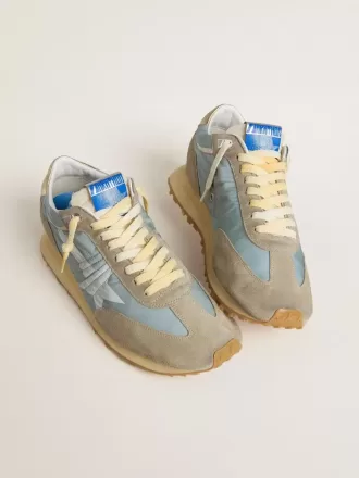 Herren-Marathon mit hellblauem Nylon-Obermaterial und pastellblauem Stern