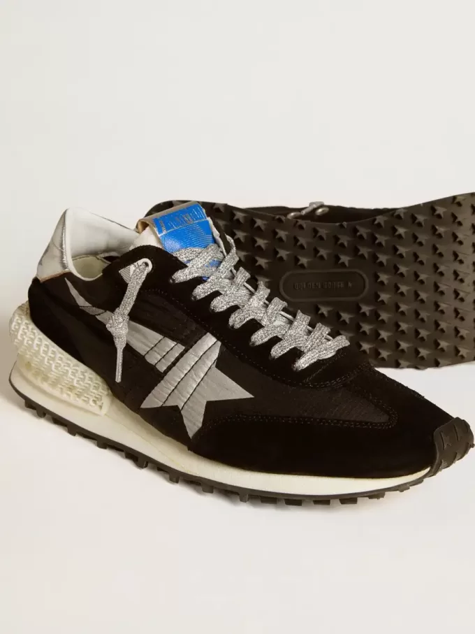 Herren-Marathon mit schwarzem Ripstop-Nylon-Obermaterial und silbernem Stern