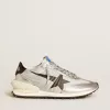 Herren-Marathon mit silbernem Ripstop-Nylon-Obermaterial und schwarzem Stern