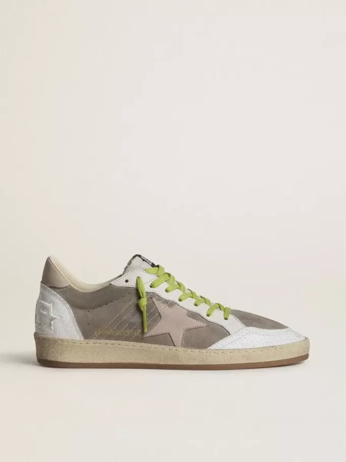 Herren-Sneaker „Ball Star” aus grauem Wildleder mit altrosa Wildlederstern und beigem Lederabsatz Herren-Sneaker „Ball Star” aus grauem Wildleder mit altrosa Wildlederstern und beigem Lederabsatz