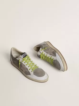 Herren-Sneaker „Ball Star” aus grauem Wildleder mit altrosa Wildlederstern und beigem Lederabsatz