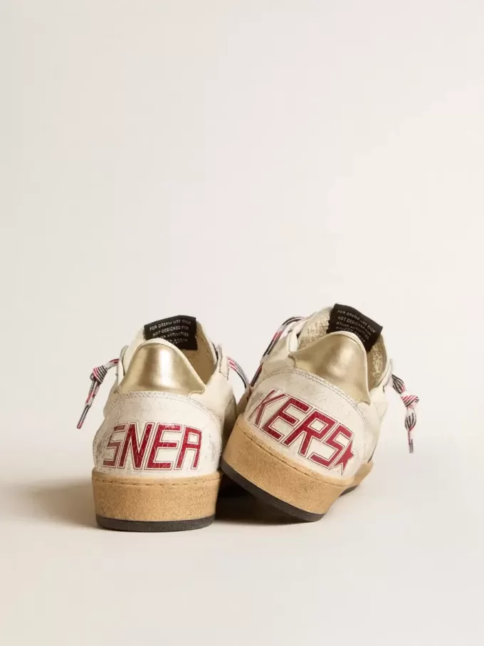 Herren-Sneaker „Ball Star” aus Nappaleder mit blauem Wildlederstern und Fersenlasche aus platinfarbenem Leder Herren-Sneaker „Ball Star” aus Nappaleder mit blauem Wildlederstern und Fersenlasche aus platinfarbenem Leder