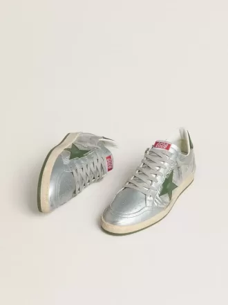 Herren-Sneaker „Ball Star” aus silbernem Nylon mit grünem Lederstern und Fersenlasche