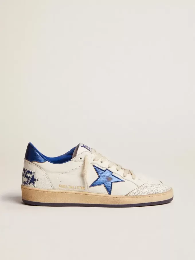 Herren-Sneaker „Ball Star” aus weißem Nappaleder mit blauem Stern und Fersenlasche