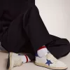 Herren-Sneaker „Ball Star” aus weißem Nappaleder mit blauem Stern und Fersenlasche