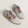 Herren-Sneaker „Ball Star” aus weißem Nappaleder mit gelbem Lederstern und Fersenlasche im Animal-Print
