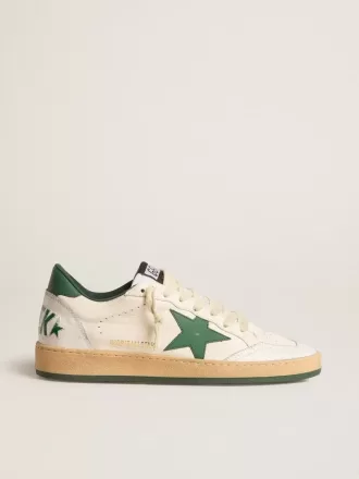 Herren-Sneaker „Ball Star Wishes” aus weißem Nappaleder mit grünem Lederstern und Fersenlasche