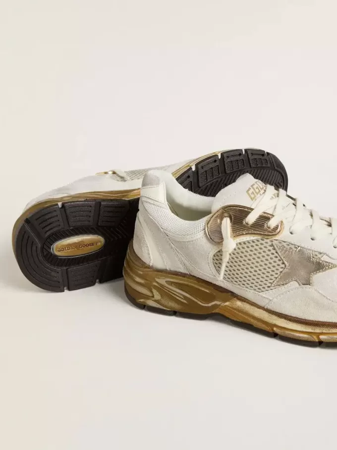 Herren-Sneaker Dad-Star aus Mesh und weißem Wildleder mit goldfolienbeschichtetem Lederstern