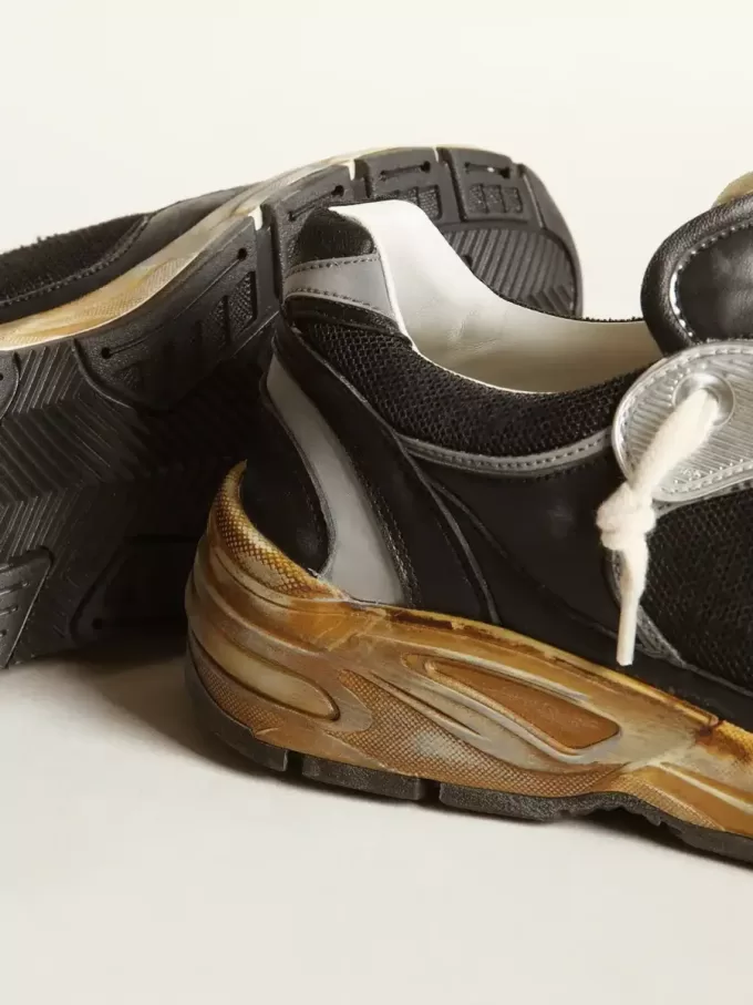 Herren-Sneaker Dad-Star aus schwarzem Mesh und Nappaleder mit eisblauem Stern
