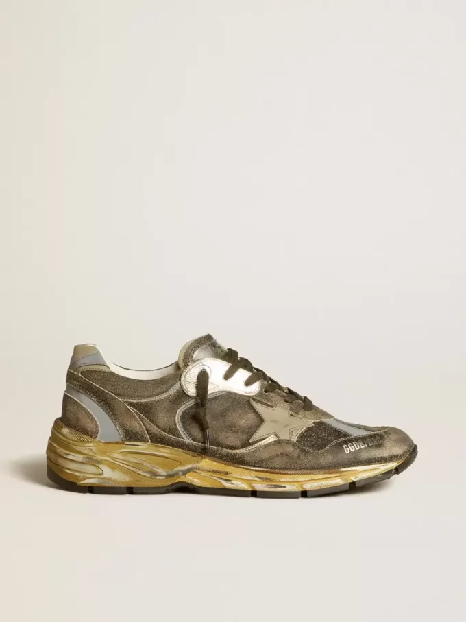 Herren-Sneaker Dad-Star aus Wildleder und Nylon mit khakifarbenem Lederstern und Fersenlasche