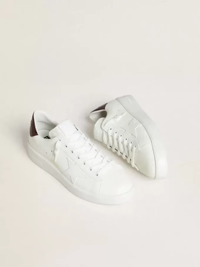 Herren-Sneaker Purestar mit weißem Lederstern und burgunderrotem Fersenriemen aus Leder mit Krokodilprägung