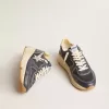 Herren-Sneaker „Running Sole” aus dunkelblauem Nappaleder und schwarzem Nylon mit silbernem Stern