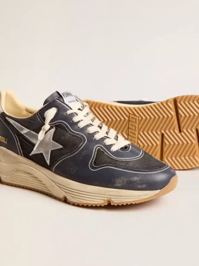 Herren-Sneaker „Running Sole” aus dunkelblauem Nappaleder und schwarzem Nylon mit silbernem Stern