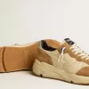 Herren-Sneaker „Running Sole” aus elfenbeinfarbenem Nylon und tabakfarbenem Wildleder
