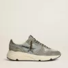 Herren-Sneaker „Running Sole” aus hellblauem Nylon mit schwarzem Stern und grüner Lederlasche an der Ferse