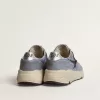 Herren-Sneaker „Running Sole” aus hellblauem Nylon und Nubukleder mit schwarzem Stern